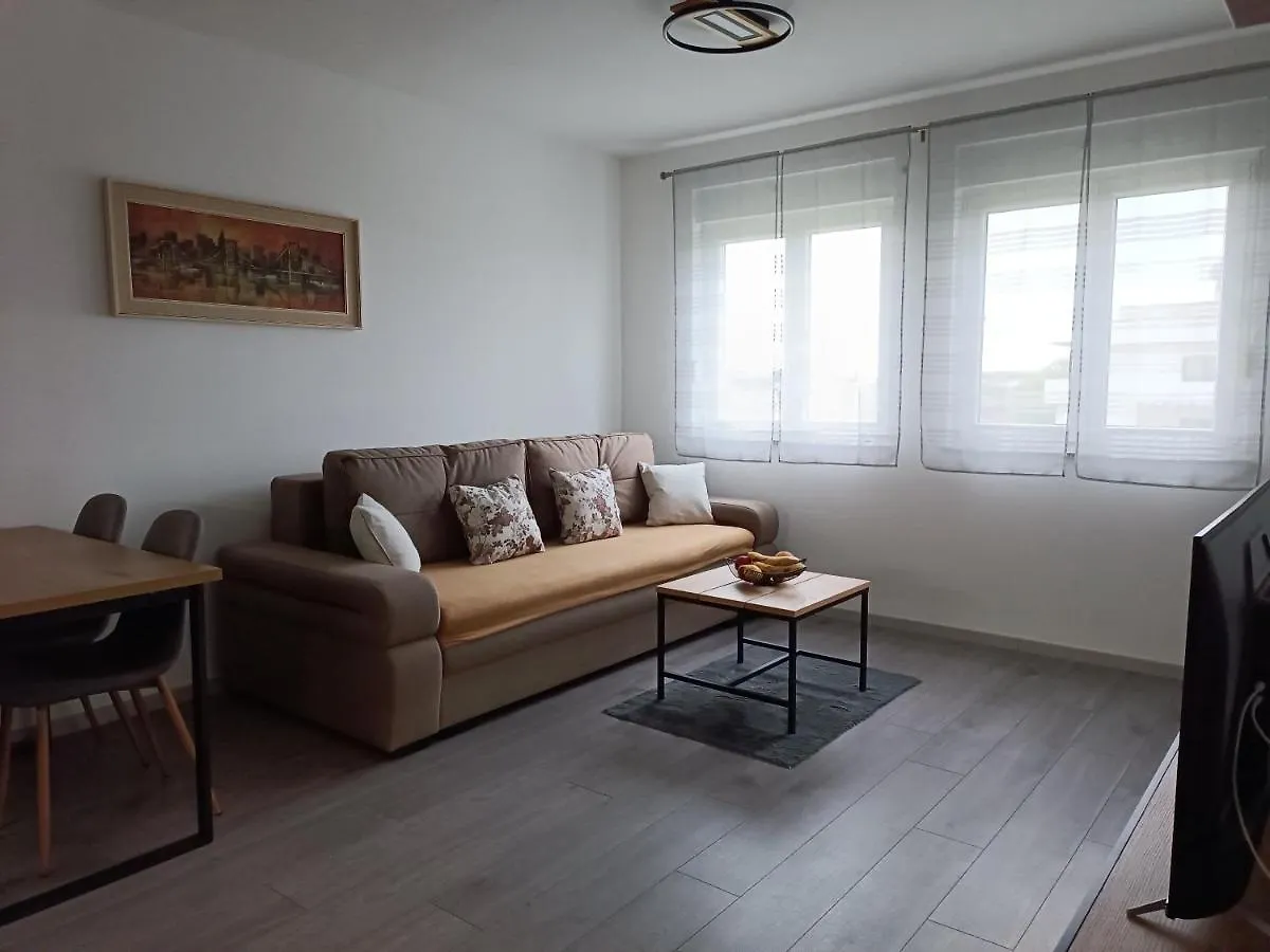 Apartment Luka 0*, Pula Croatia