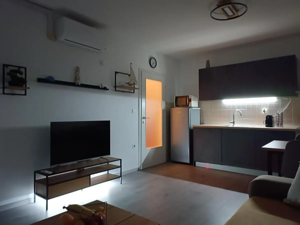 Apartment Luka